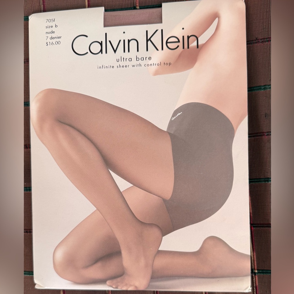 Calvin Klein Infinite Sheer Hosiery with Control Top in Nude color